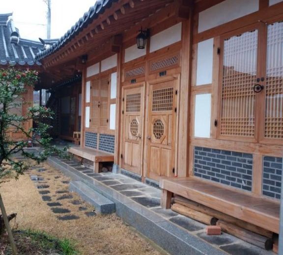 Suncheon Sagyejeol Haeoreum Hanok Pension