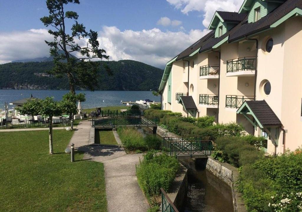 La Baie des Voiles 3 chambres 4 à 6 personnes au bord du lac plage privée