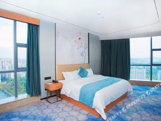 He Hotel