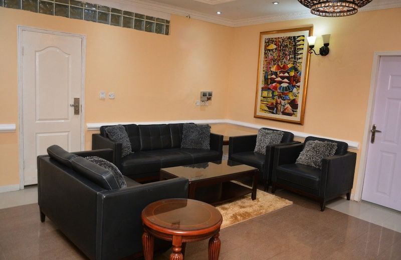 Aishar Residence