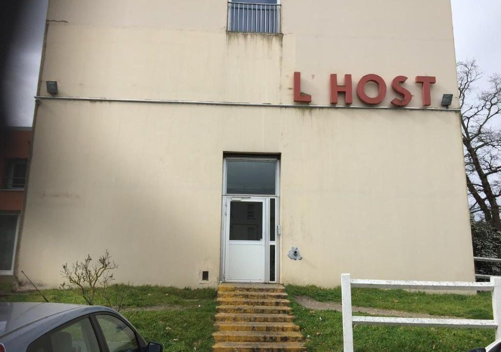 Appartement design tout confort (parking gratuit)