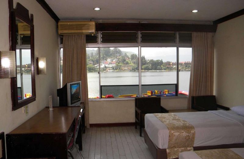 Siantar Hotel Parapat