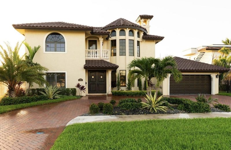 5 Bedroom Luxe Villa on Deep Water Intracoastal