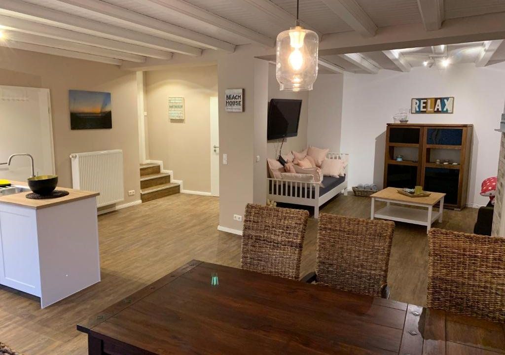 Ferienwohnung Arp Beach House mit Terrasse und Parkplatz