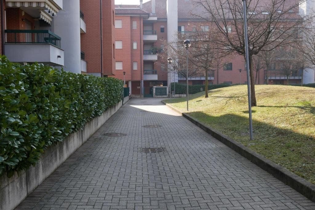 CaseOspitali - CASA I GIARDINI - bilocale a pochi passi dal San Raffaele