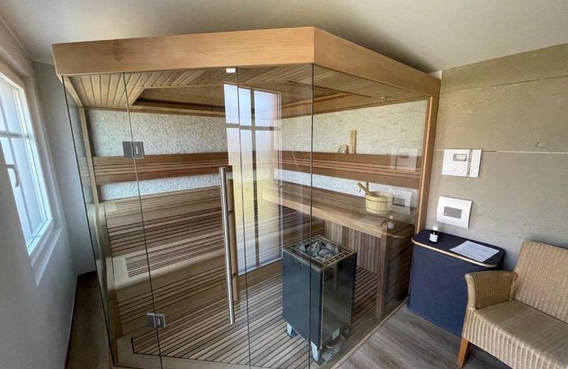 Winkelschiffchen IV mit Sauna