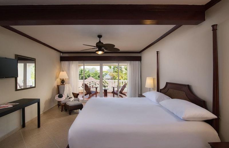 Lifestyle Kosher Crown Villas