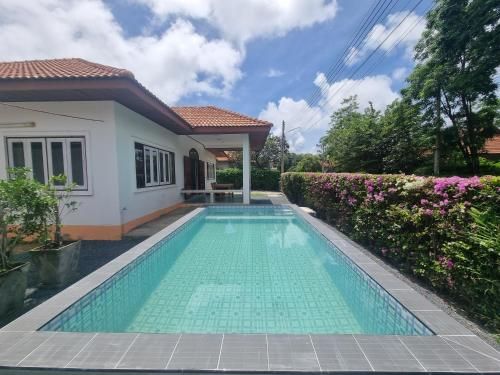 Mae Rampung Beach House