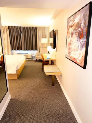 Lincoln Hotel SureStay Collection by Best Western