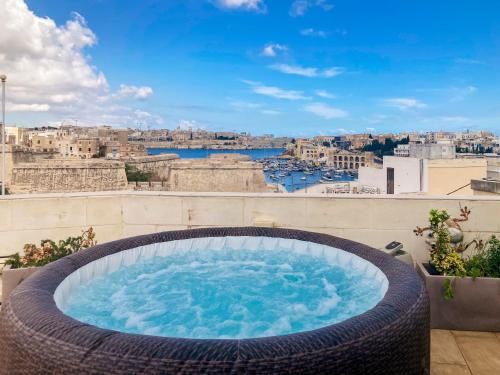 Valletta and Grand Harbour Lookout