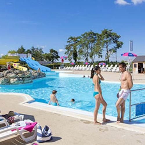 Bungalow de 3 chambres avec piscine partagee jardin amenage et wifi a Onzain