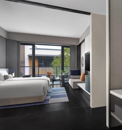 Kimpton Bamboo Grove Suzhou, an IHG Hotel