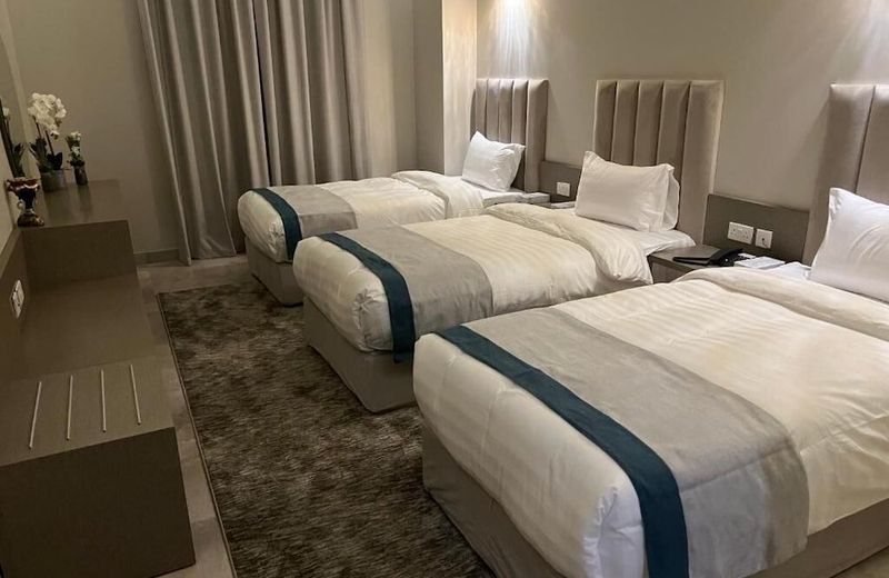 Eliana Hotel