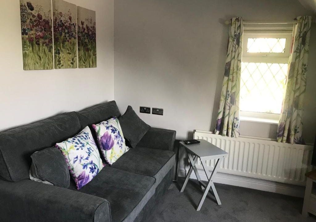 Brampton Luxury Annexe Apartment