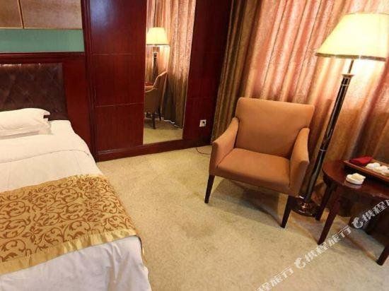 Oriental International Hotel