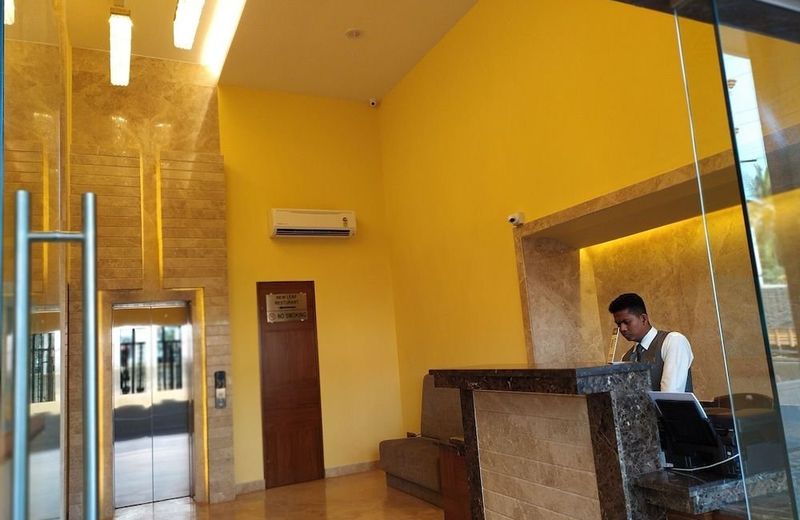 Hotel Grand Kadamba
