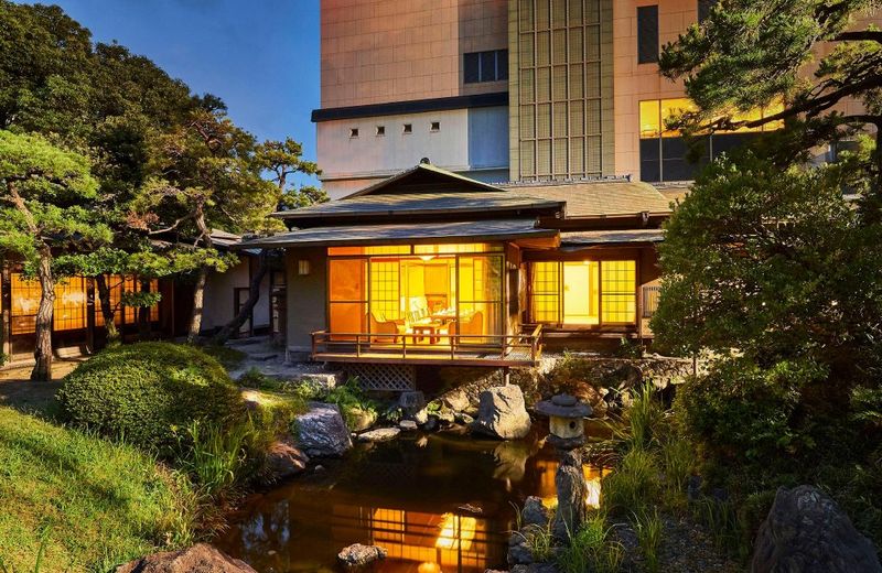 Suisui Garden Ryokan - Cultural Property located in the Art Hotel Kokura New Tagawa