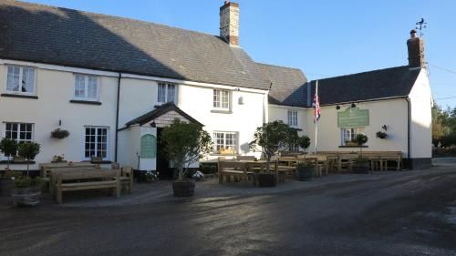 Half Moon Inn