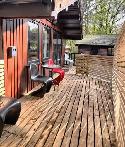 Snowdrop 13-Hot Tub-Woodlandlodges-Carmarthenshire
