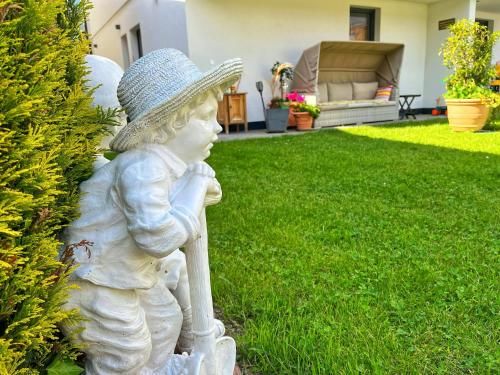 Outdoor Pictures 16