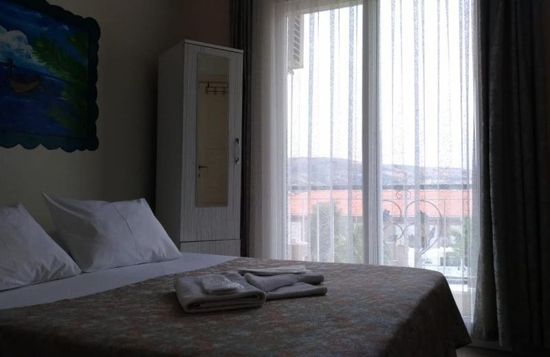 Foca Palas Pension
