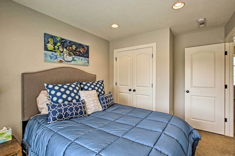 Edgewater Townhome about 7 Mi to Snowbasin Resort