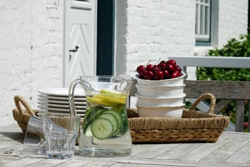 Outdoor Pictures 22