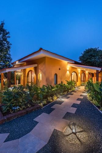SaffronStays Athaang, Dapoli