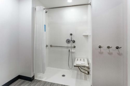 Hampton Inn Oakland Downtown-City Center, CA