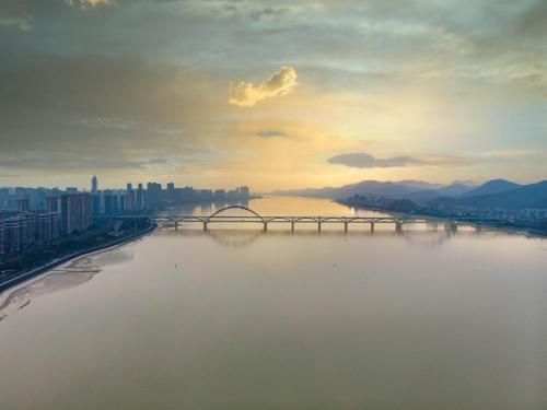 Holiday Inn Hangzhou Binjiang, an IHG Hotel