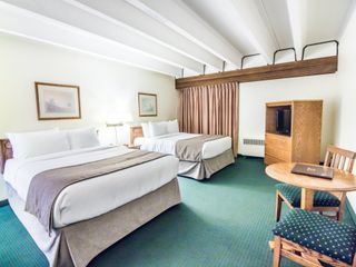 Hotel pic Banff Voyager Inn