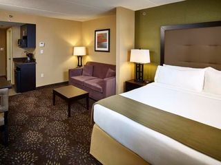 Фото отеля Holiday Inn Express and Suites Timmins, an IHG Hotel