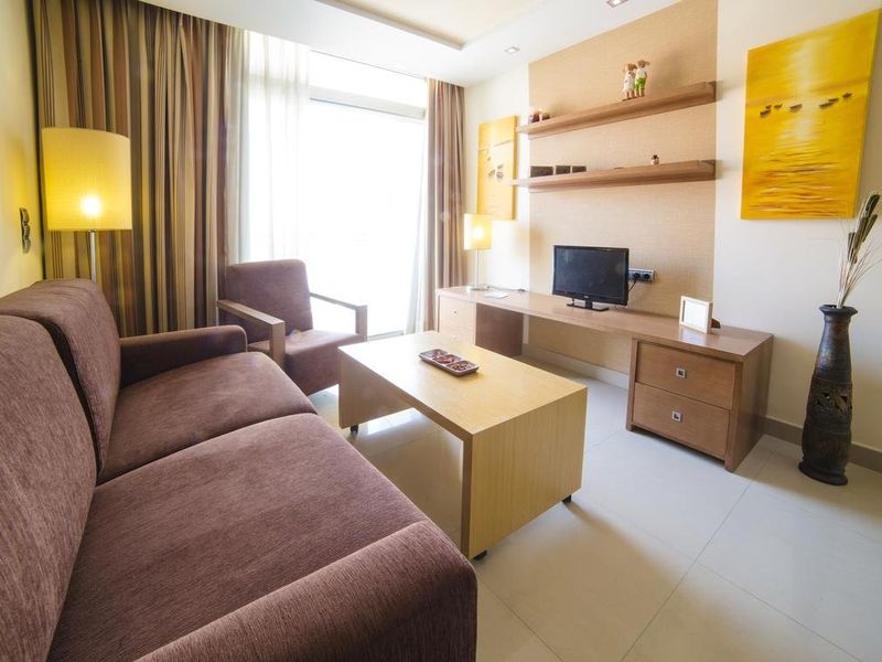 Hotel Photo 6