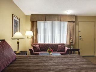 Hotel pic Travelodge by Wyndham Abbotsford Bakerview