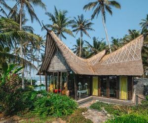 Absolute Beachfront Villa Laut Tabanan Indonesia
