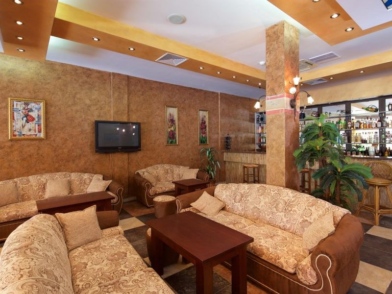Hotel Photo 6