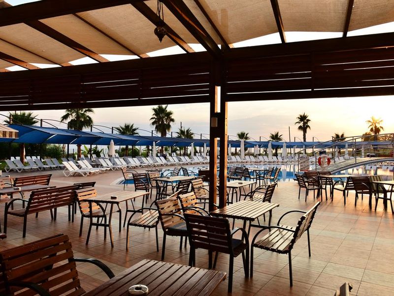 Hotel Photo 9