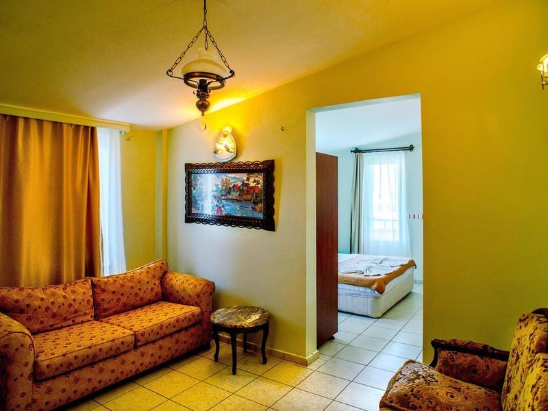 Hotel Photo 8