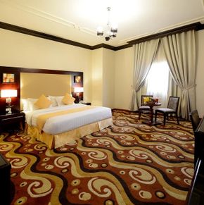 NearBy Hotel