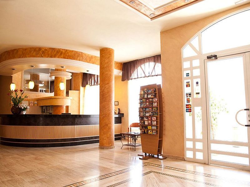 Hotel Photo 7