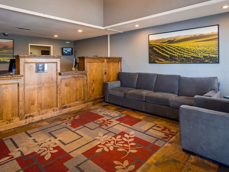 Hotel Photo 6