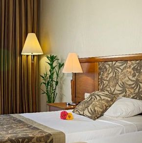 NearBy Hotel