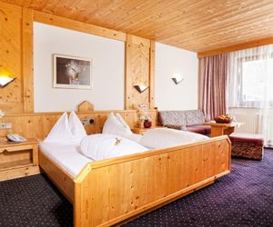 Hotel zum Holzknecht am See Neustift Austria