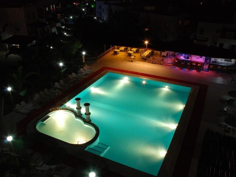 Hotel Photo 6