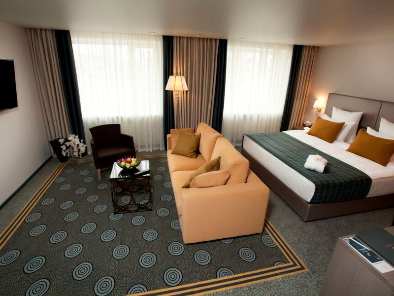Hotel Photo 1