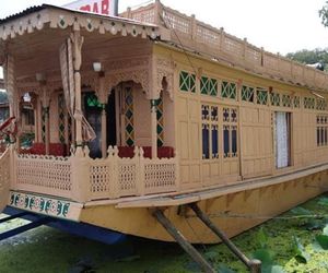 Shalimar Houseboats Srinagar India