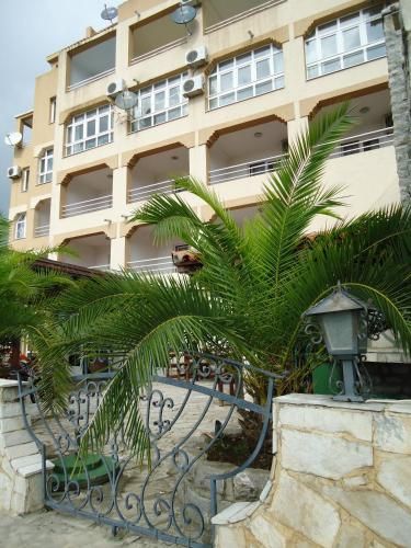 صورة الفندق 8