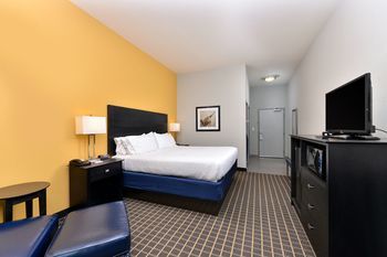 Photo of Holiday Inn Express Hotel & Suites Fort Walton Beach Hurlburt Area, an IHG Hotel