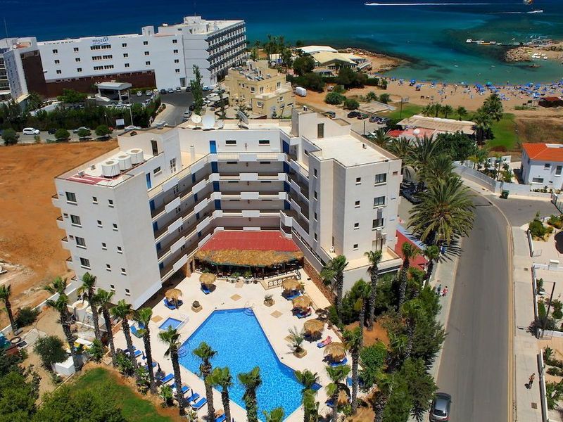 Hotel Photo 1
