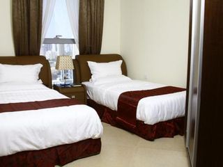 Фото отеля Laguna Hotel Suites